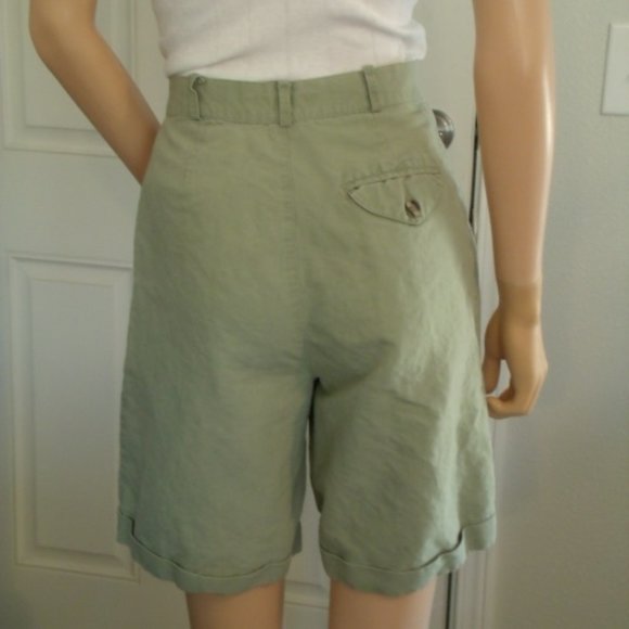 Sz. 5/6 Chirstopher & Banks Olive Green Shorts - Picture 2 of 4